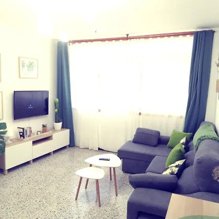 With 3 Bedrooms In Puertito De شقة غيمار